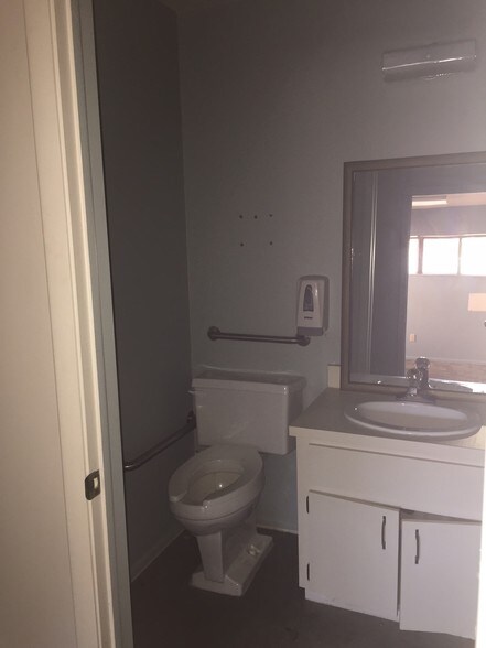 More Photos Of 1305 S Fort Harrison Ave, Clearwater Medical For Sale