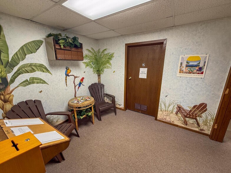 More Photos Of 16 Mantorville Ave N, Kasson Office For Sale