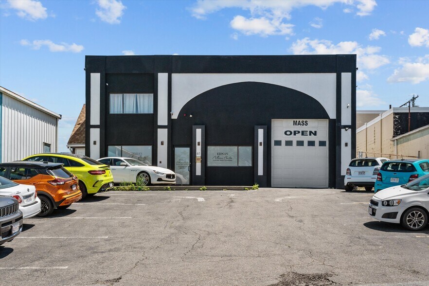 Primary Photo Of 212 Everett St, Revere Auto Repair For Sale