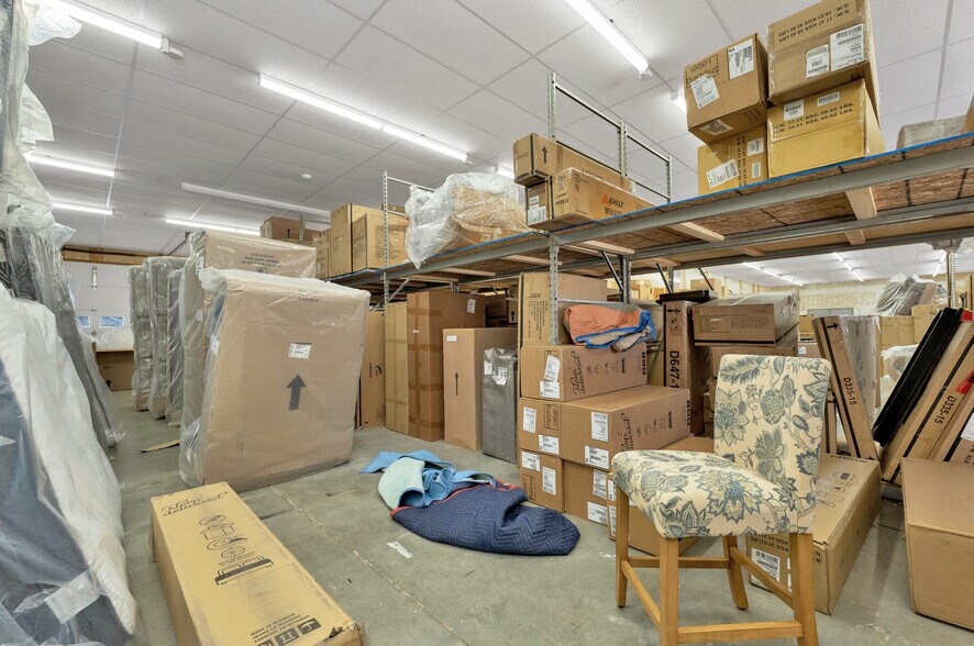 More Photos Of 1210 White Mountain Hwy, Ossipee Freestanding For Sale