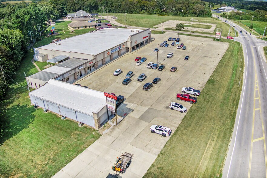 More Photos Of 3733-3765 Hamilton Cleves Rd, Hamilton General Retail For Lease