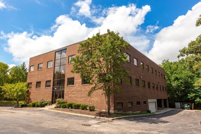 More Photos Of 127 E Lake St, Bloomingdale Office For Lease