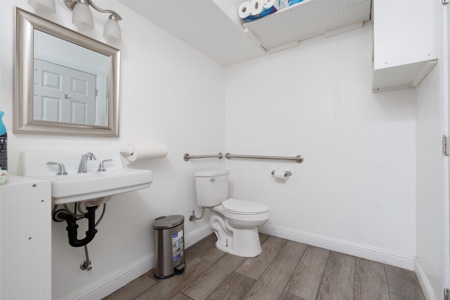 More Photos Of 1204 S Eastern Ave, Las Vegas Religious Facility For Sale