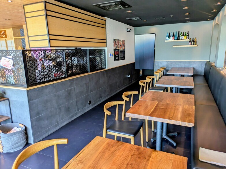 More Photos Of 141-145 N Atlantic Blvd, Monterey Park Restaurant For Lease