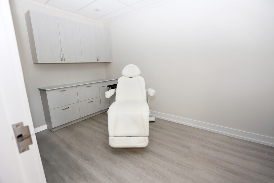 More Photos Of 200 White Rd, Little Silver Medical For Lease