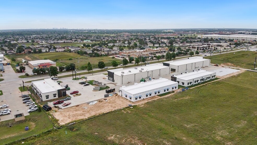 More Photos Of 2711 N Mason Rd, Katy General Retail For Sale