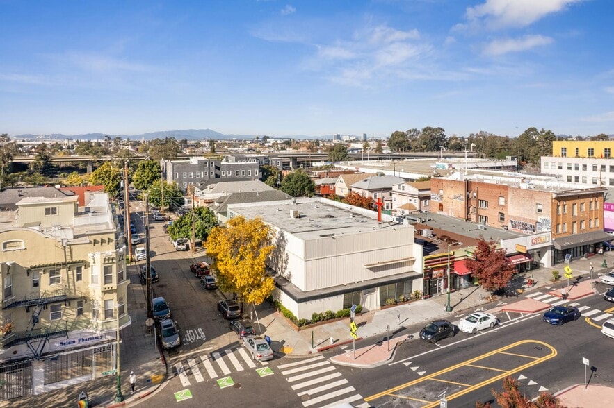Primary Photo Of 2505 Telegraph Ave, Oakland Specialty For Sale