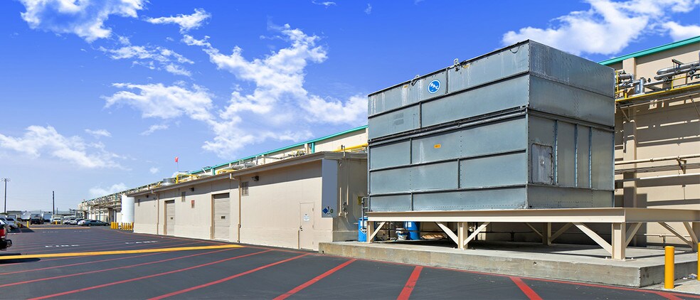 More Photos Of 6100 Sheila St, Commerce Refrigeration Cold Storage For Lease