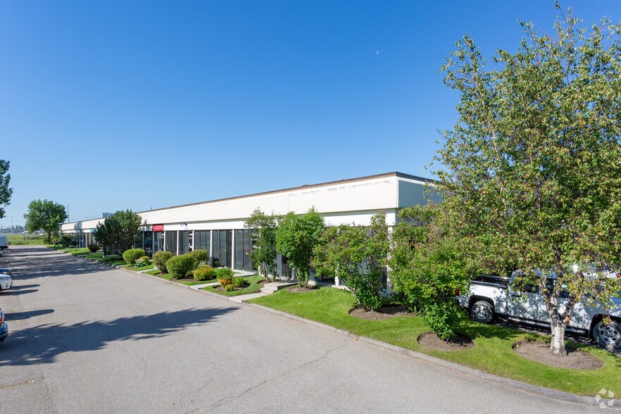 More Photos Of 6143 4th St SE, Calgary Light Distribution For Lease