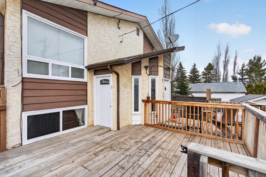 More Photos Of 5015 48 St, Legal Apartments For Sale