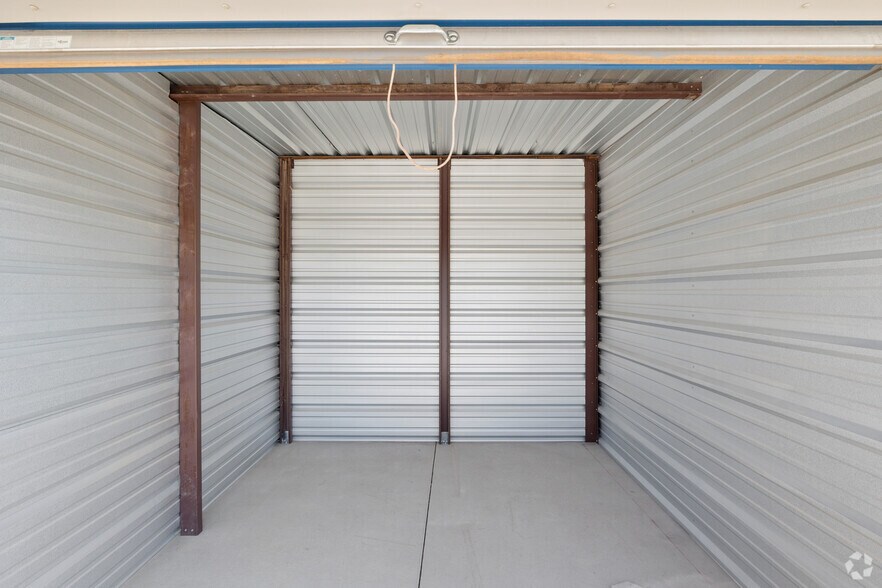 More Photos Of 573 W Seagoe Ave, Coolidge Industrial For Sale