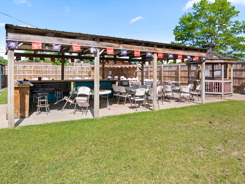 More Photos Of 4262 N Abbe Rd, Comins Bar For Sale