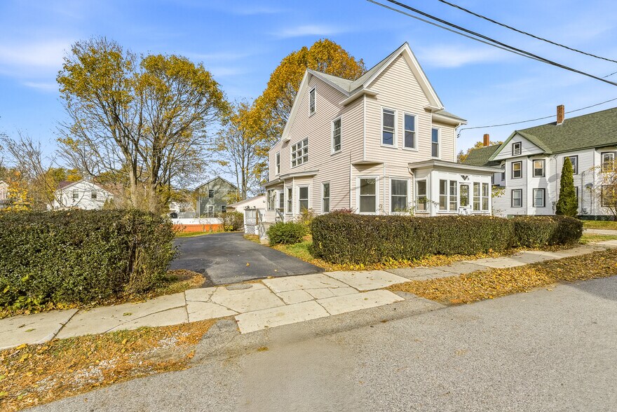 More Photos Of 51 Chestnut St, Rochester Apartments For Sale