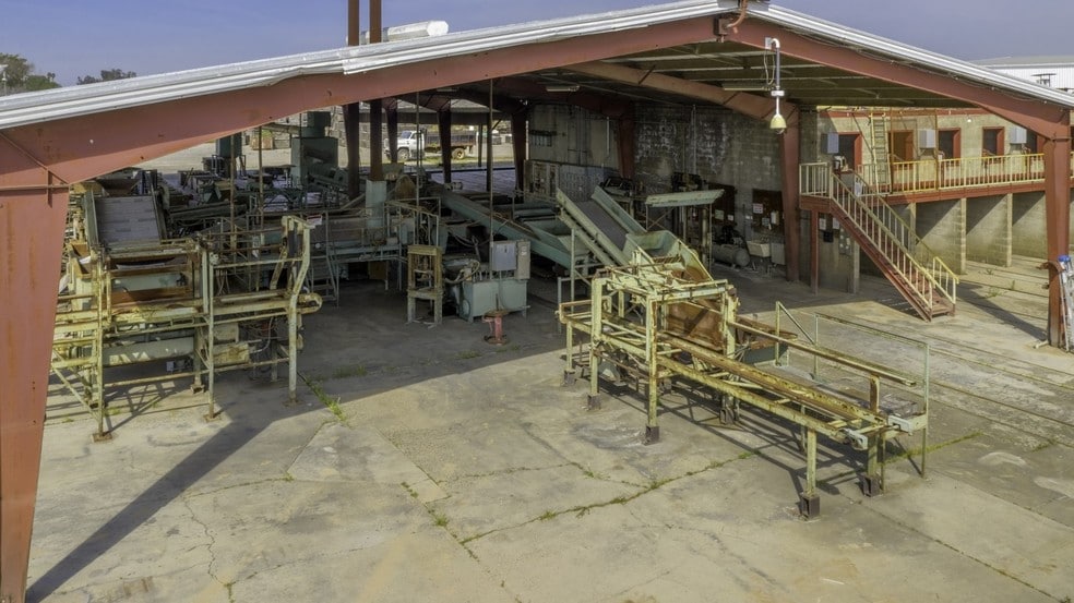 More Photos Of 8008 W Shields Ave, Fresno Food Processing For Sale