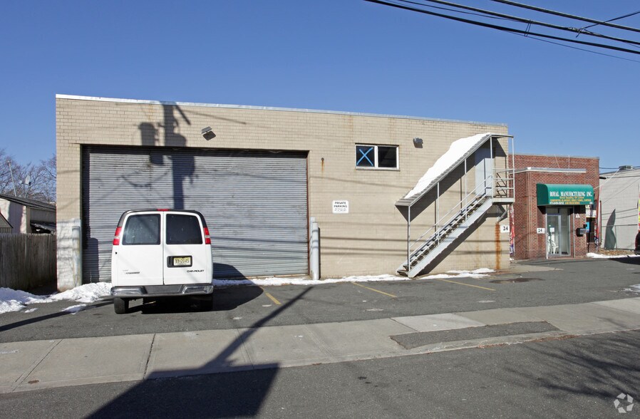 More Photos Of 24 Sheridan Ave, Clifton Warehouse For Sale