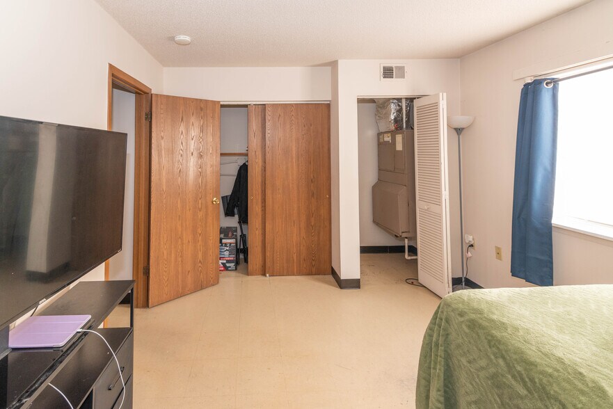 More Photos Of 303 Crusader Rd, Cambridge Multifamily For Sale