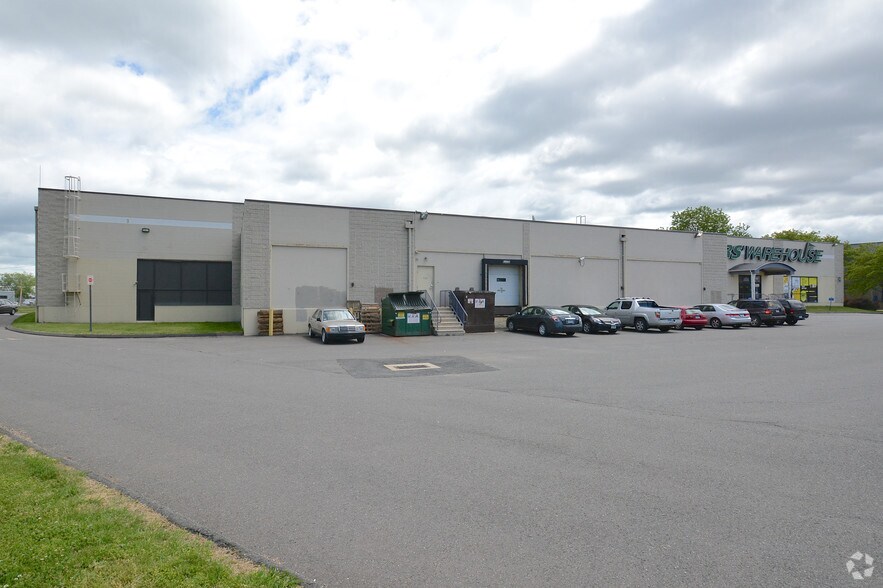 More Photos Of 75 Brainard Rd, Hartford Showroom For Lease