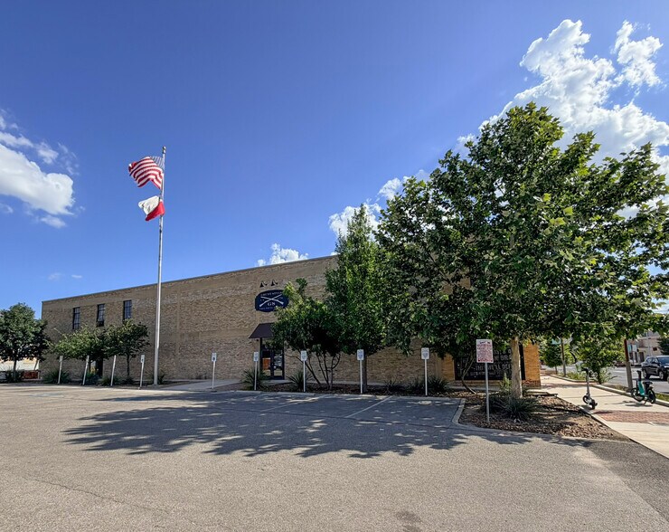 Primary Photo Of 900 Broadway St, San Antonio Office For Lease