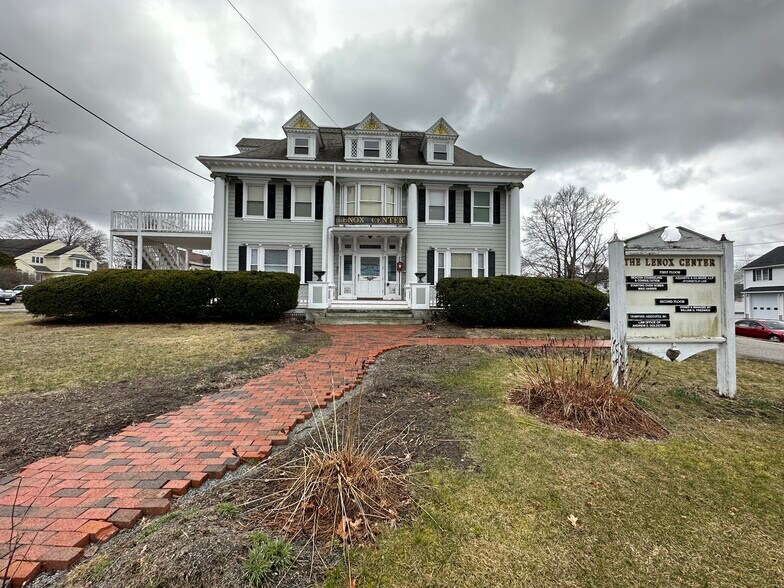 Primary Photo Of 378 S Main St, Haverhill Office Residential For Lease