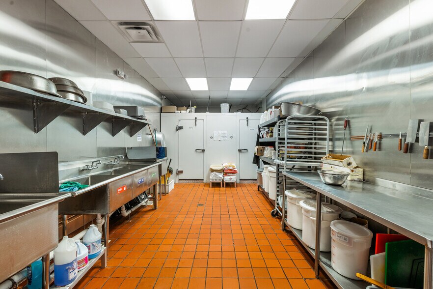 More Photos Of 465 W Pike St, Lawrenceville Freestanding For Sale
