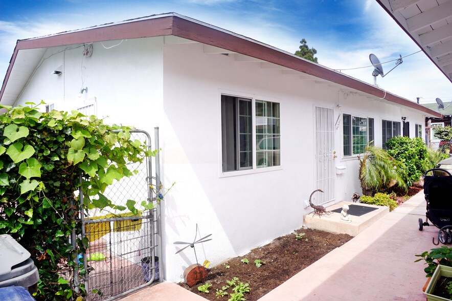 More Photos Of 4227 W 107th St, Inglewood Apartments For Sale