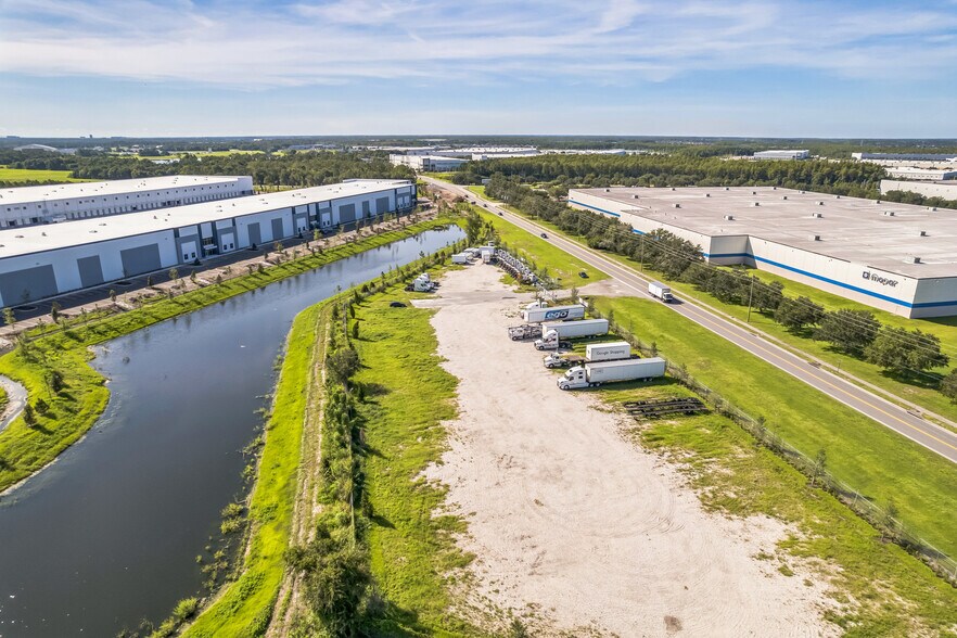 More Photos Of 10301 Boggy Creek Rd, Orlando Land For Lease