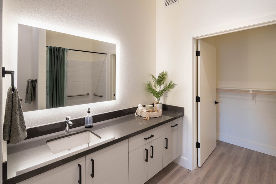 More Photos Of 344 W 2nd St, Reno Apartments For Sale