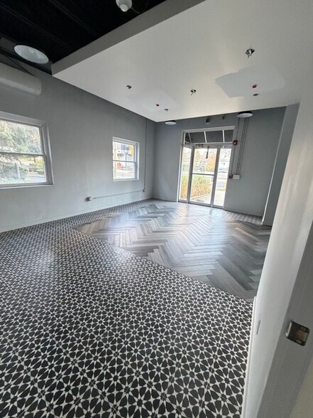 More Photos Of 5 Mott Ave, Norwalk Apartments For Lease