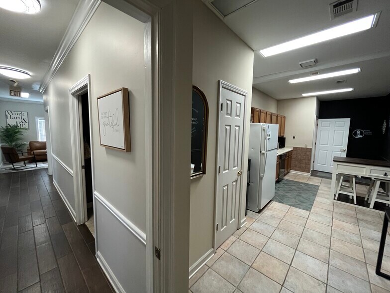 More Photos Of 850 Kennesaw Ave NW, Marietta Medical For Lease