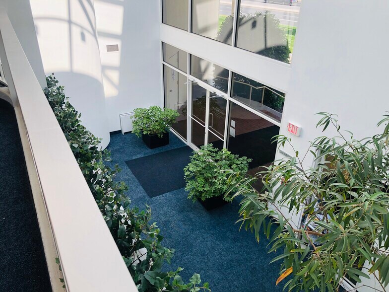 More Photos Of 16-00 State Route 208, Fair Lawn Office For Lease