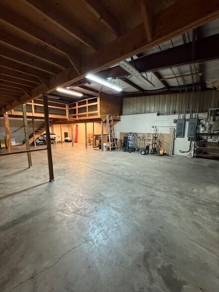 More Photos Of 1917 US Highway 27 N, Sebring Storefront For Sale