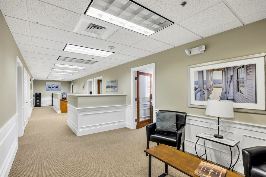 More Photos Of 540 Main St, Hyannis General Retail For Sale