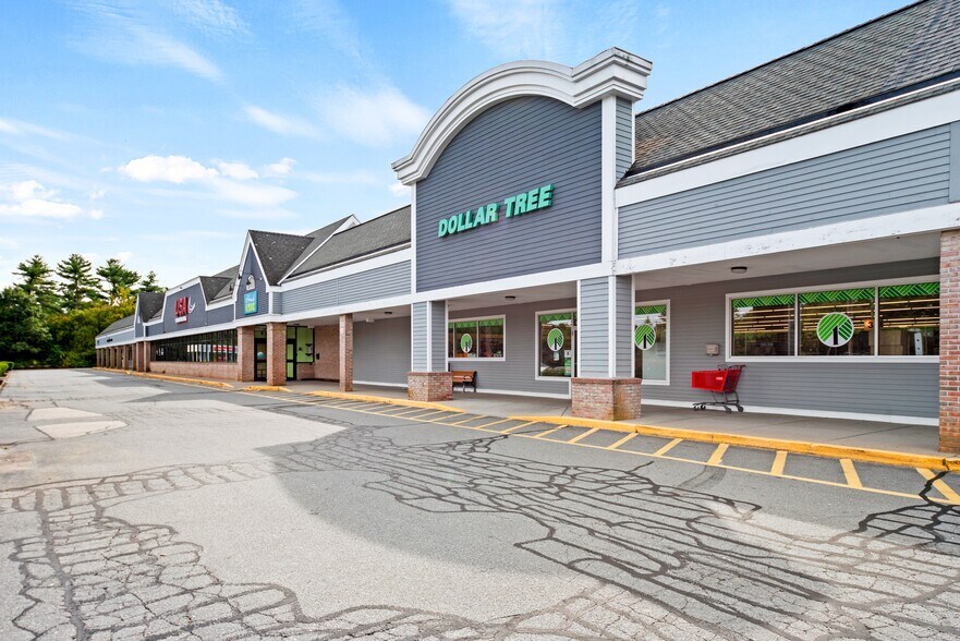 More Photos Of 406 Main St, Plympton Freestanding For Lease