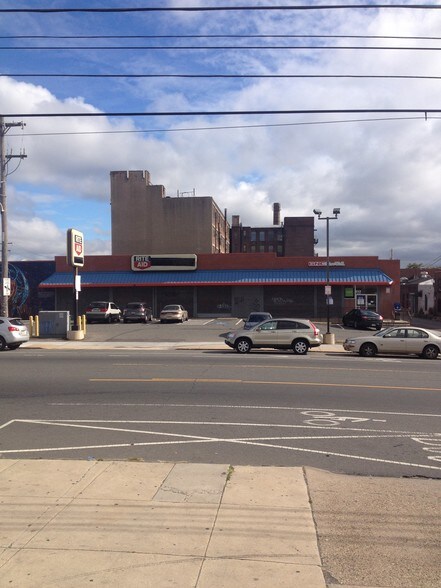 More Photos Of 2101 E Allegheny Ave, Philadelphia Freestanding For Sale