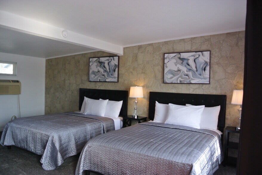More Photos Of 9986 N Government Way, Hayden Hotel For Sale