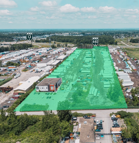 Primary Photo Of 5281 Boul Cléroux, Laval Warehouse For Sale