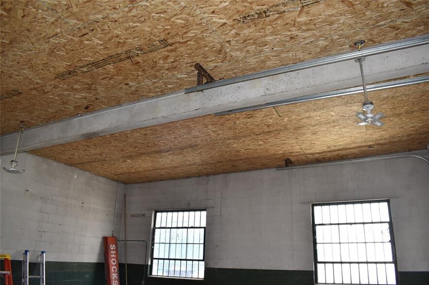 More Photos Of 216 S Main St, Conrad Auto Repair For Sale