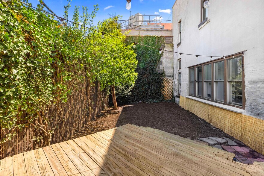 More Photos Of 129 11th St, Brooklyn Manufacturing For Lease