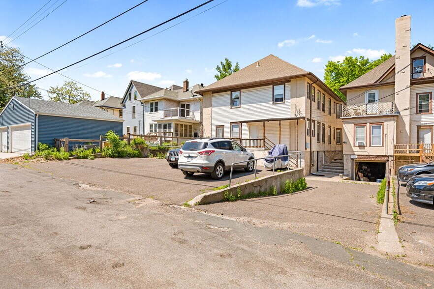 More Photos Of 934 Ashland Ave, Saint Paul Multifamily For Sale