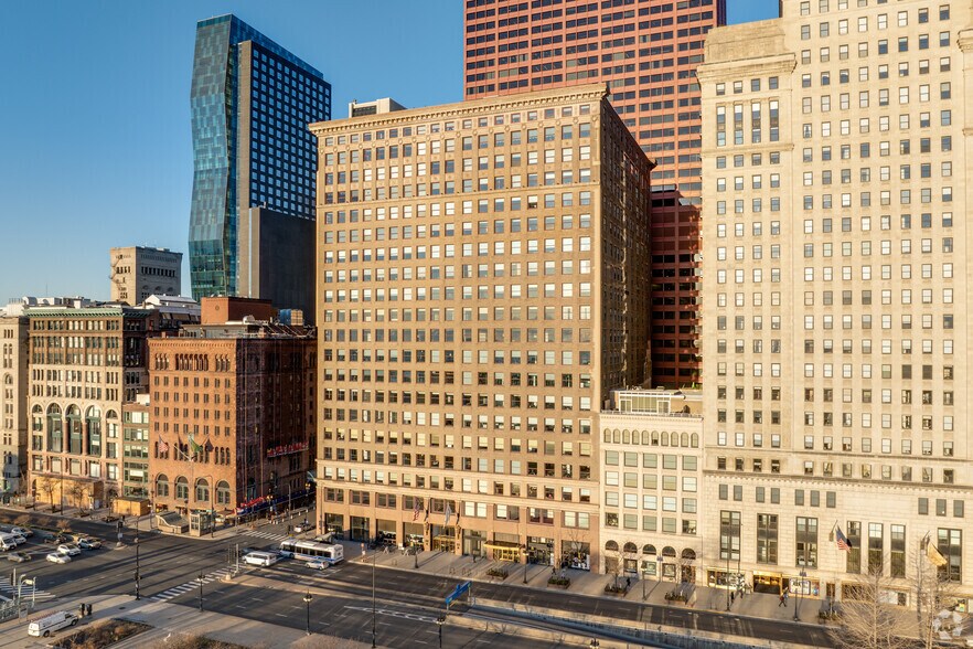 More Photos Of 332 S Michigan Ave, Chicago Office For Sale