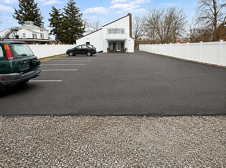 More Photos Of 1457 Nottingham Way, Hamilton Medical For Lease