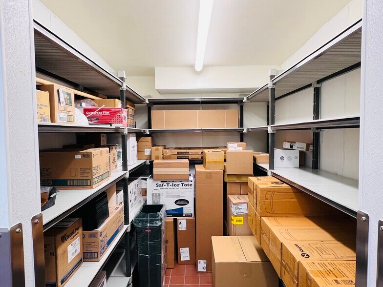 More Photos Of 1317 E Foothill Blvd, Upland Restaurant For Sale