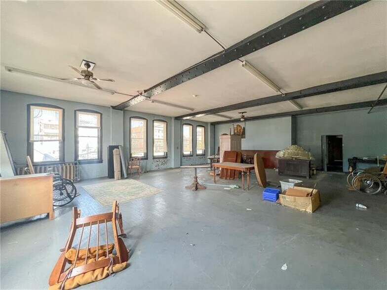 More Photos Of 119 E Wayne St, Butler Office Residential For Sale
