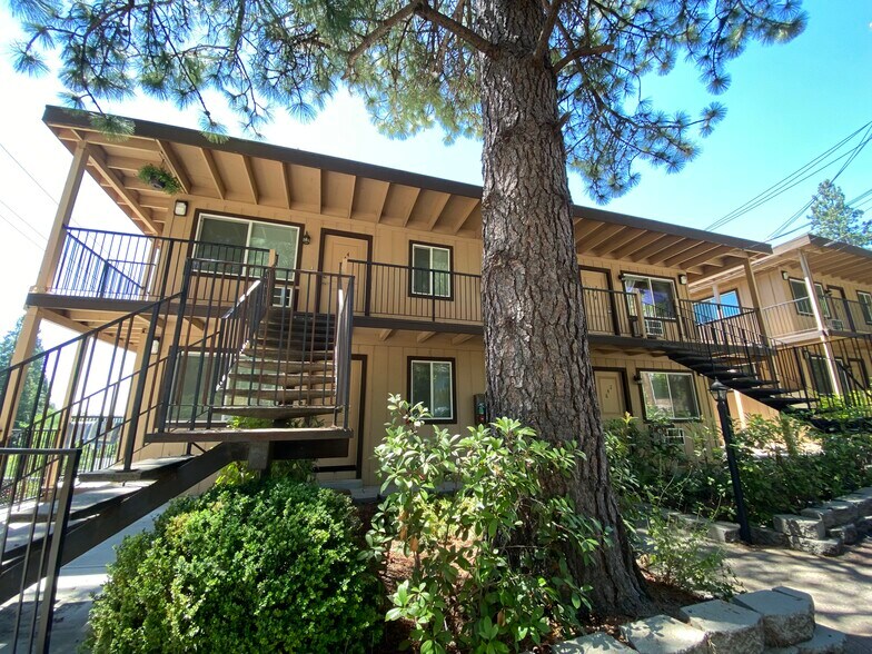 More Photos Of 634-642 Kate Hayes St, Grass Valley Apartments For Sale