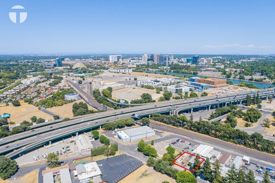 More Photos Of 917-923 Drever St, West Sacramento Office Residential For Sale