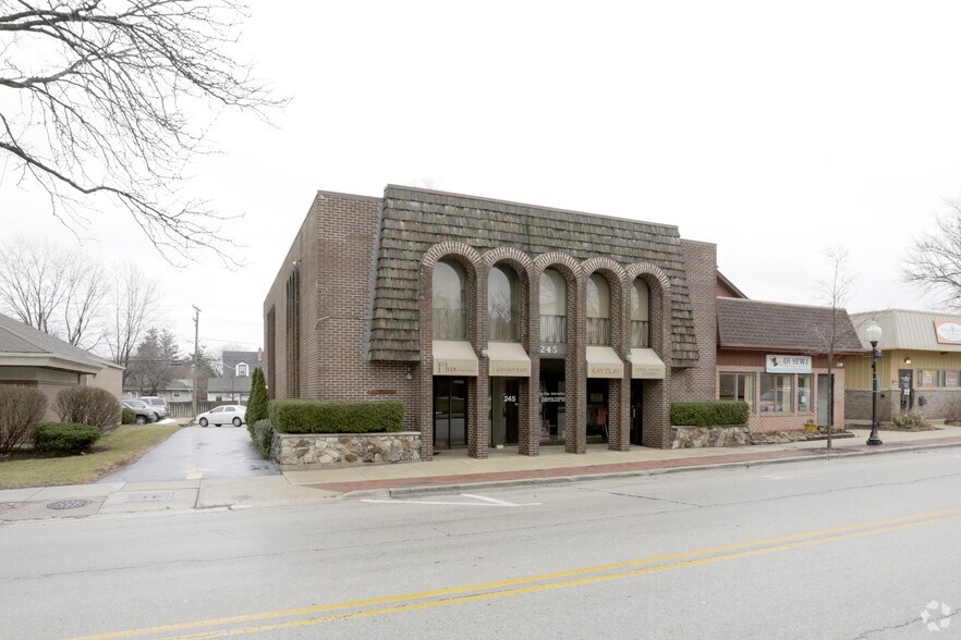 245 N Cass Ave, Westmont, IL 60559 Retail For Lease