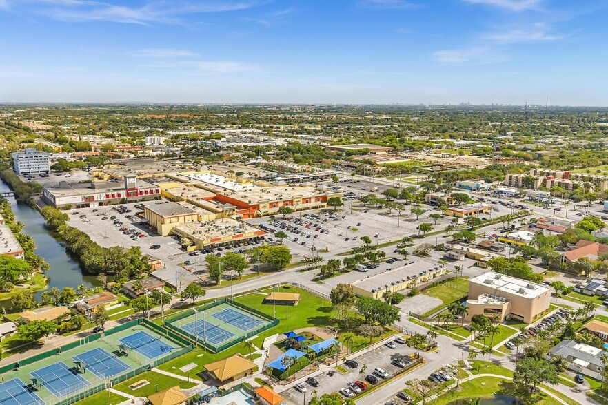 More Photos Of 4200-4248 NW 12th St, Lauderhill Storefront Retail Office For Sale