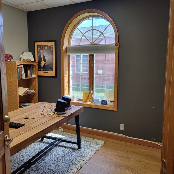 More Photos Of 6490 Main St, Buffalo Medical For Lease