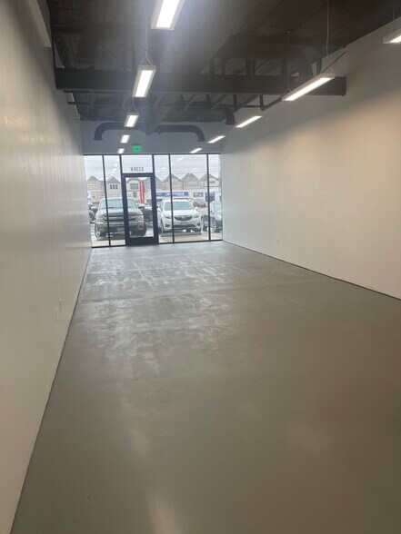 More Photos Of 8300-8358 Long Point Rd, Houston Unknown For Lease