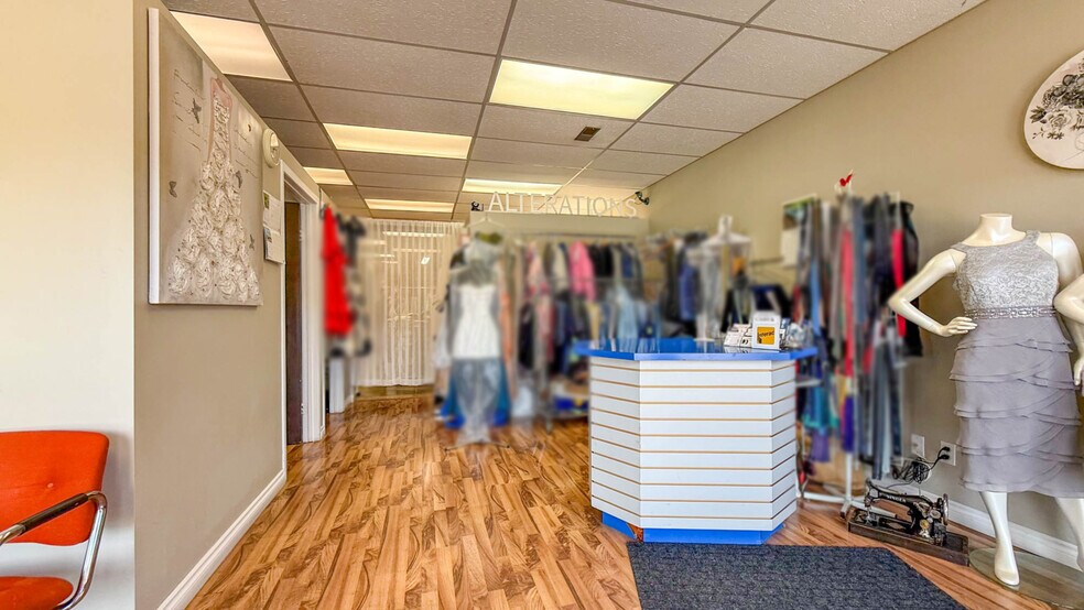 More Photos Of 2489 Main St, West Kelowna General Retail For Sale